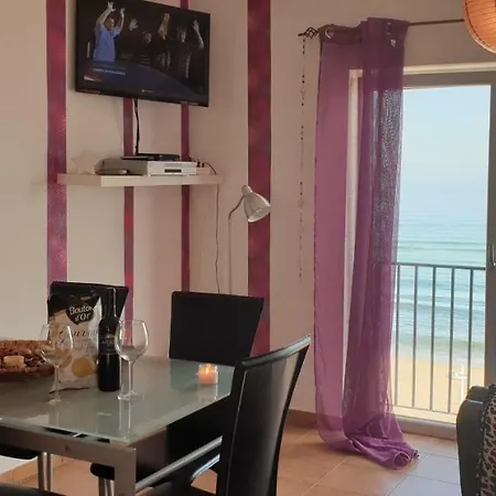 Lägenhet Beachfront In Praia Da *